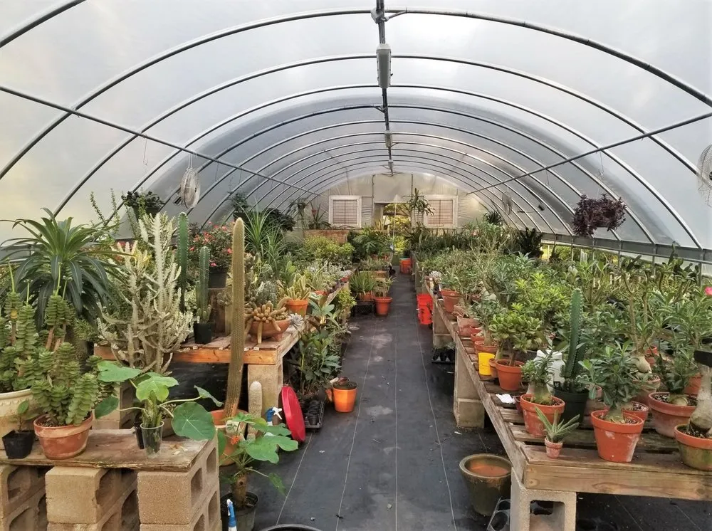 Trusted garden landscaping experts serving Folsom, LA - Wild Thyme Farms & Nursery