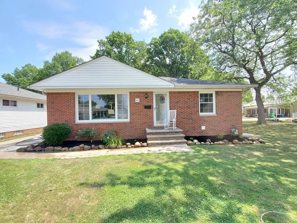 Top-rated yard maintenance in Willoughby, OH by Wilde Property Services