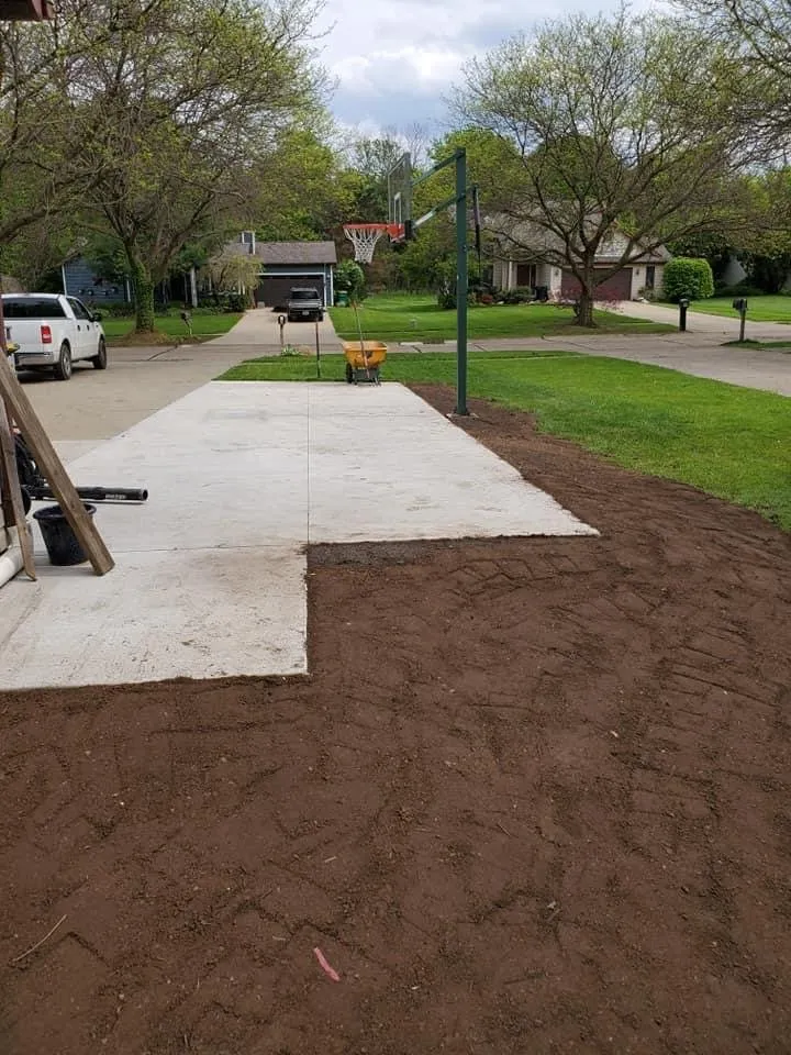 Custom lawn mowing service with custom design across Willoughby, OH - Wilde Property Services