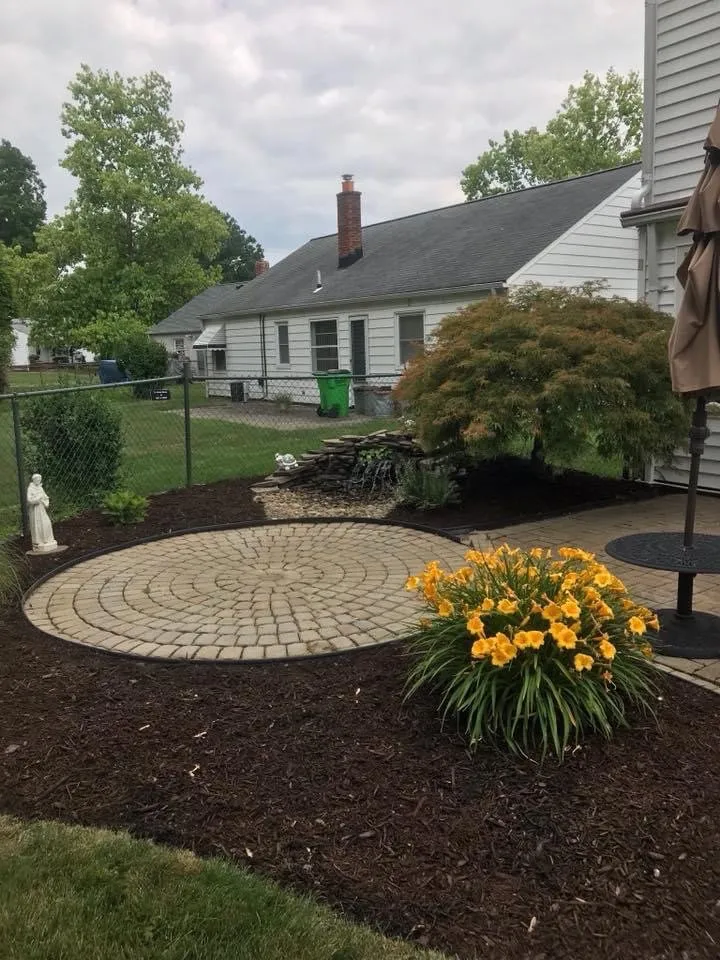 Top-rated landscape design in Willoughby, OH by Wilde Property Services