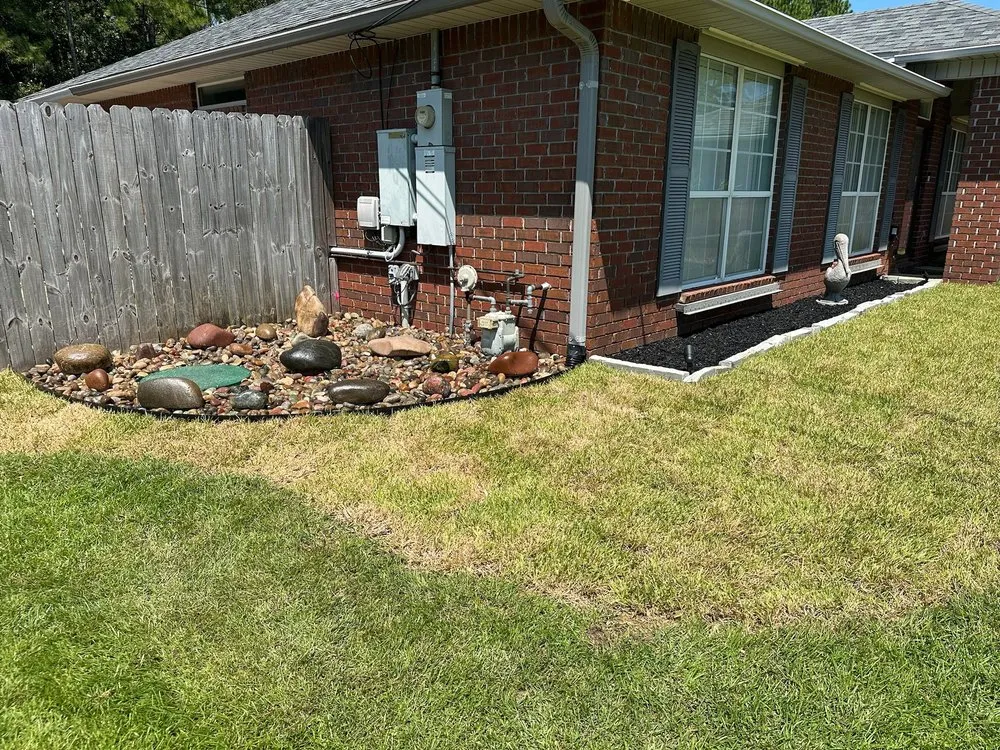 Top-rated yard cleanup service experts serving Gonzalez, FL - Wildflower Innovations