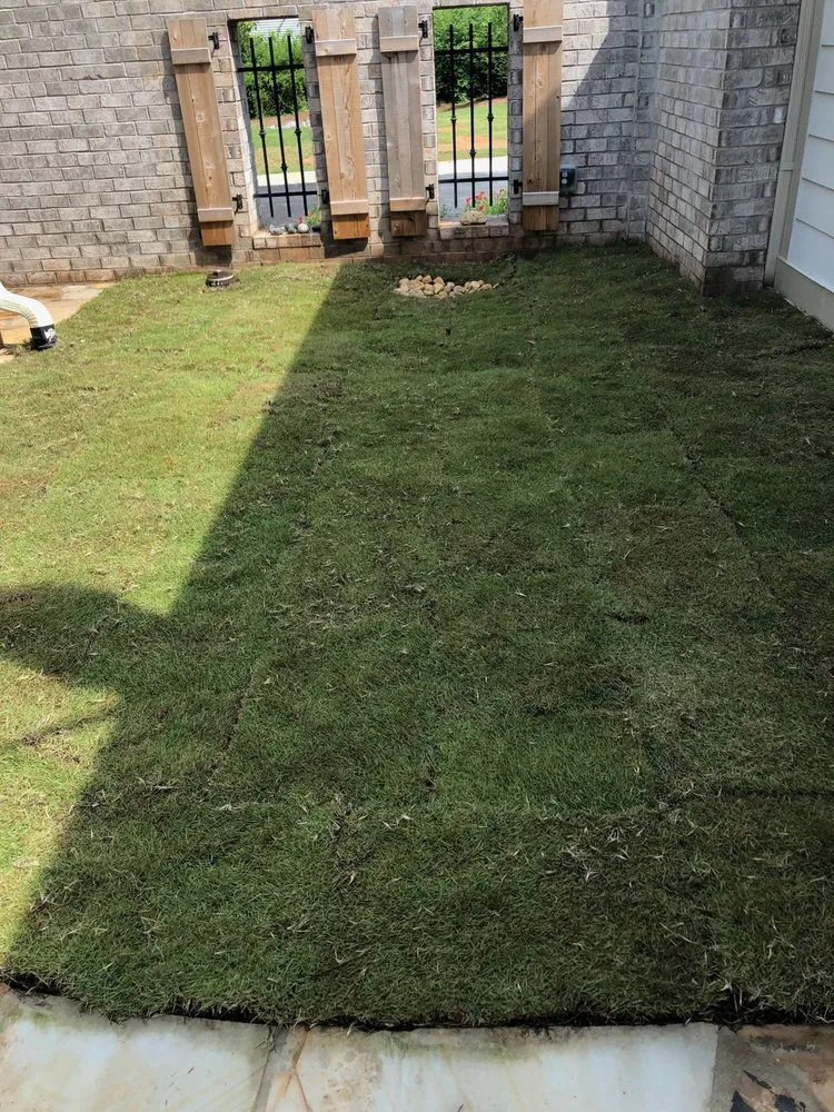 Reliable lawn care service experts serving Smyrna, GA - Wildflower Landscape & Maintenance