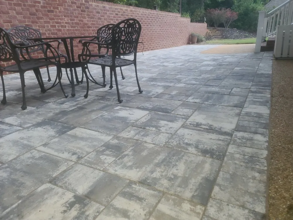 Top-rated residential landscaping for beautiful yards in Williamsburg, VA by Wiliiamsburg Retaining Construction Landscaping