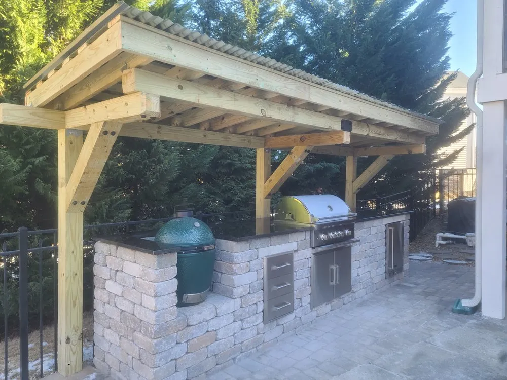 Professional lawn care service in Williamsburg, VA - Wiliiamsburg Retaining Construction Landscaping