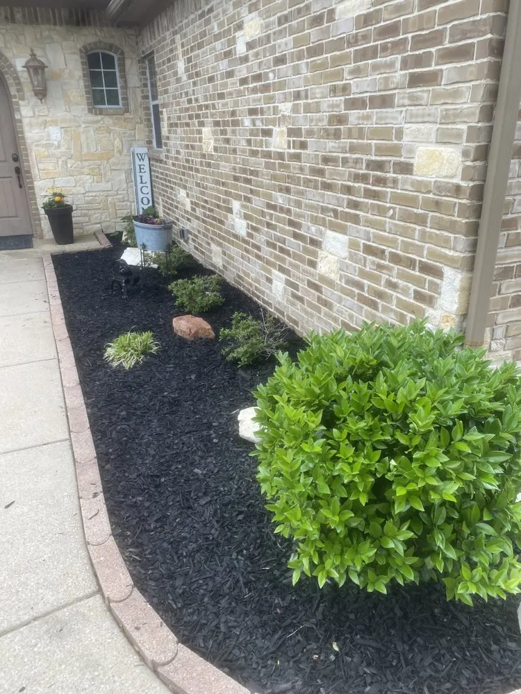 Trusted landscape installation for residential properties in Ennis, TX by Wilko Mow