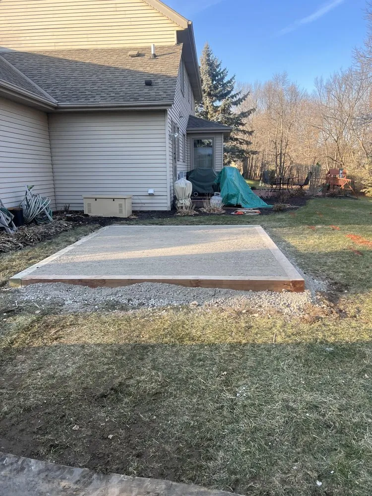 Local lawn mowing service experts serving Milwaukee, WI - Wilks Outdoor Living