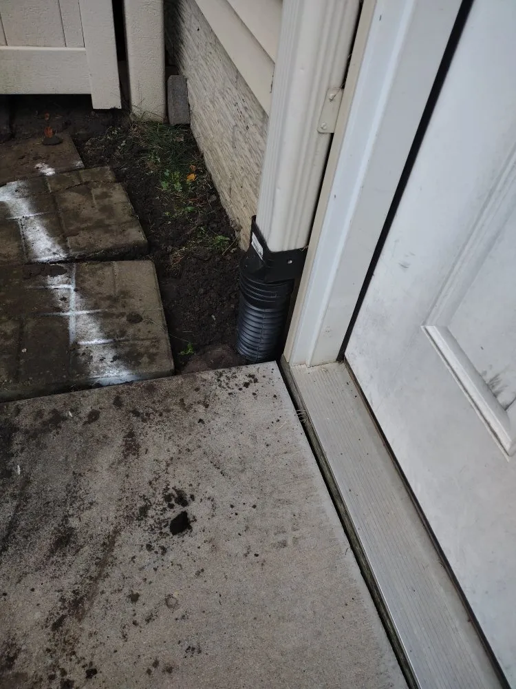 Top-rated garden landscaping experts serving Cedar Rapids, IA - Will-Haul