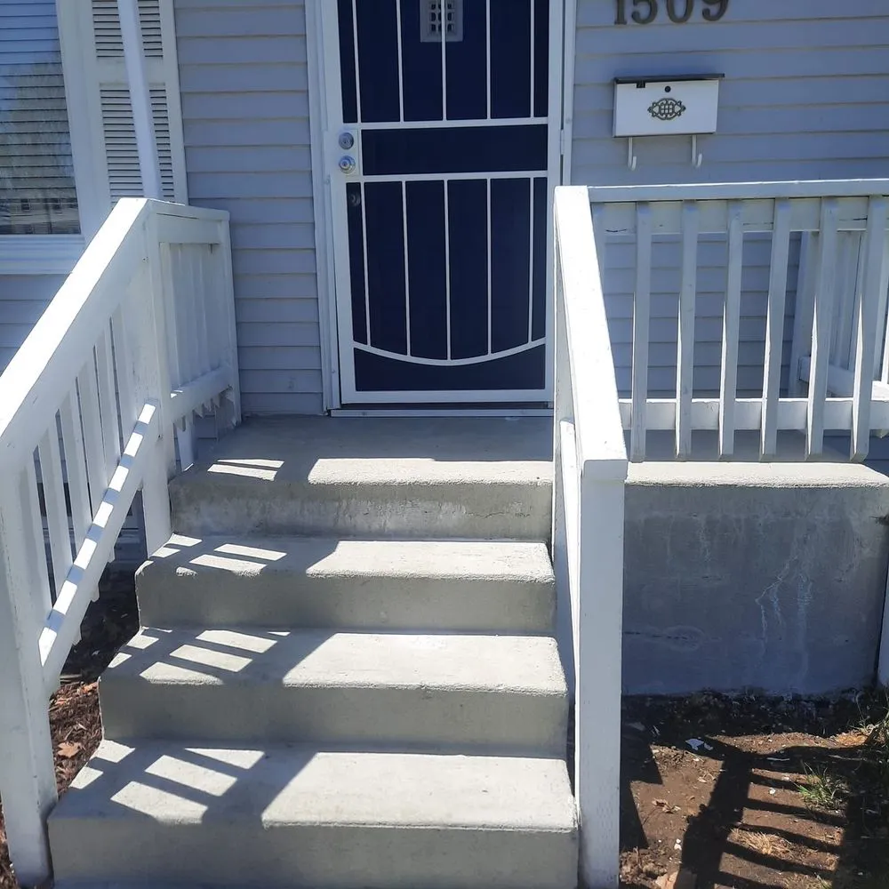 Trusted yard maintenance for beautiful yards in Kennewick, WA by Will I Can