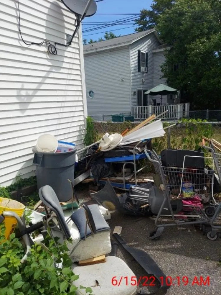 Professional yard cleanup service for beautiful yards across Ashland, MA - Willcam Plus Construction