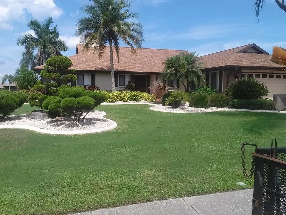 Affordable yard maintenance experts serving Wimauma, FL - William Chapples Lawn Care