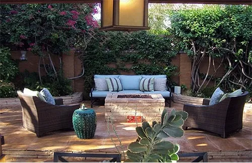 Affordable yard cleanup service for homes in Los Angeles, CA by William Davidson Interiors