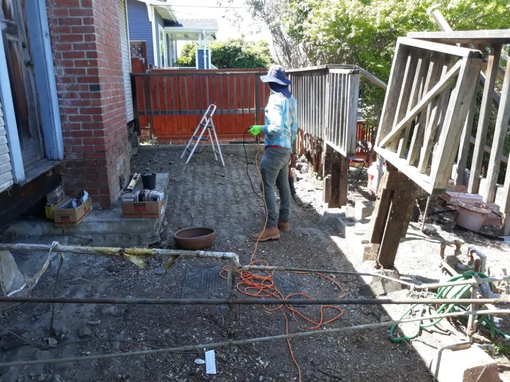 Top-rated lawn care service in Richmond, CA by William Landscaping & More