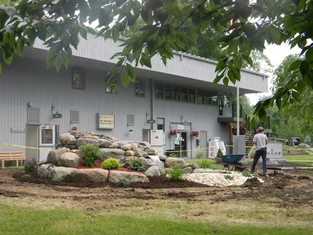 Custom residential landscaping experts serving Covington Township, PA - Williams Garden Center