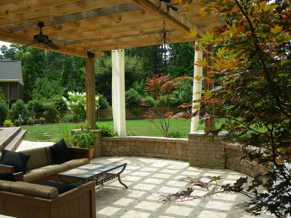 Reliable landscaping services experts serving Williamsburg, VA - Williams Landscape & Design
