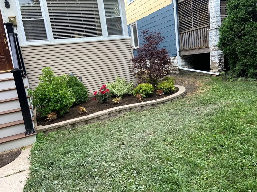 Custom lawn mowing service experts serving Chicago, IL - Williams Landscaping