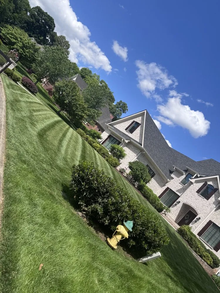 Local lawn care service in Knoxville, TN by Williams Landscaping