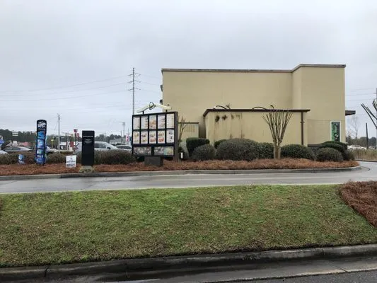 Williams Landscaping Logo