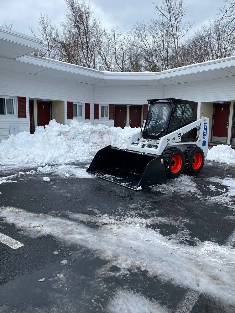 Professional lawn mowing service experts serving Waltham, MA - William's Landscaping