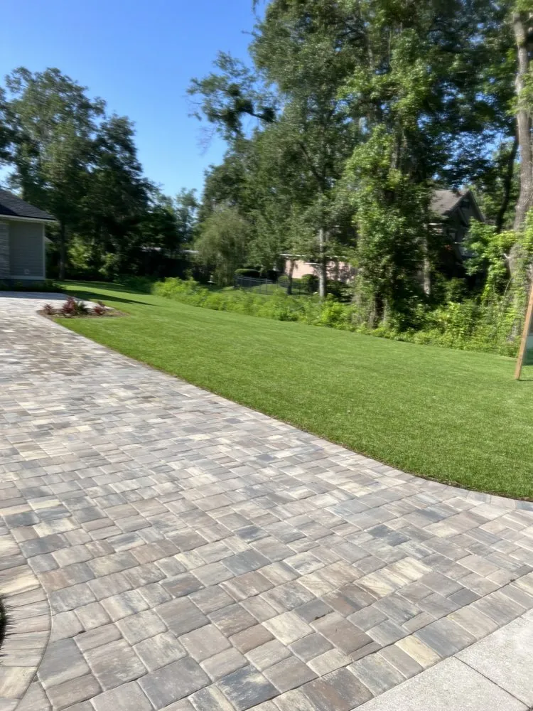 Reliable outdoor landscaping for beautiful yards in Jacksonville, FL by Williams’ Lawn Care
