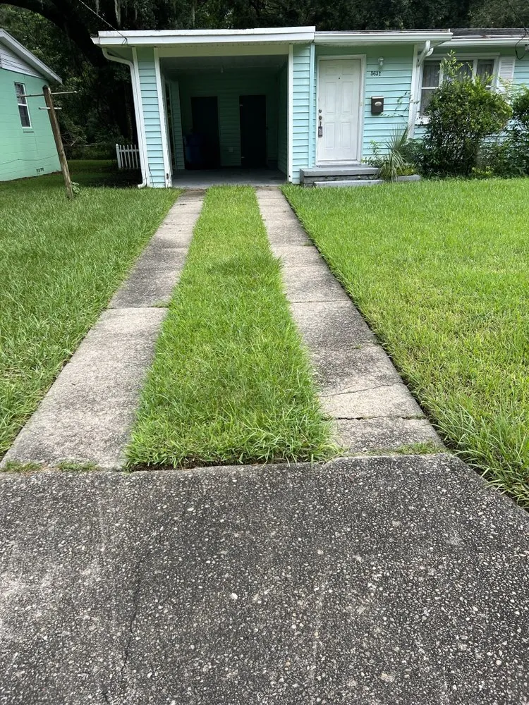 Custom yard maintenance with custom design across Jacksonville, FL - Williams’ Lawn Care