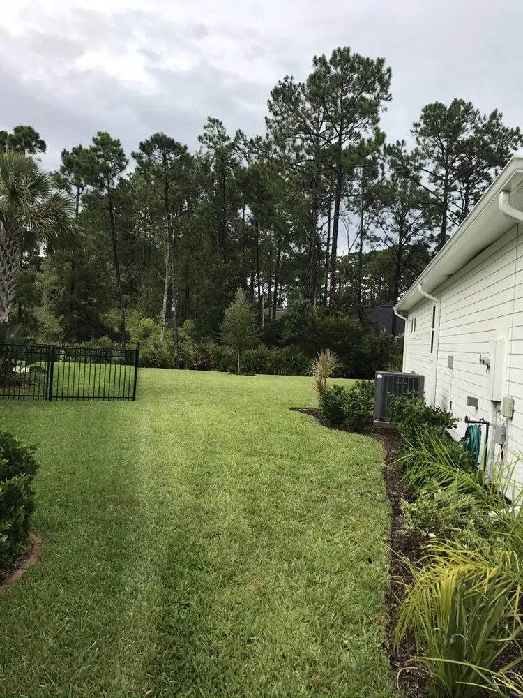 Professional yard cleanup service experts serving St. Augustine, FL - Williams Lawn Care