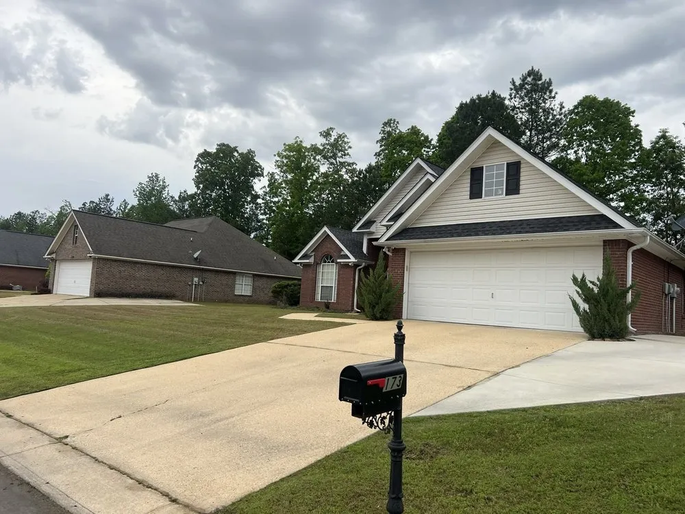 Custom garden landscaping in Tupelo, MS - Williams Lawn Care