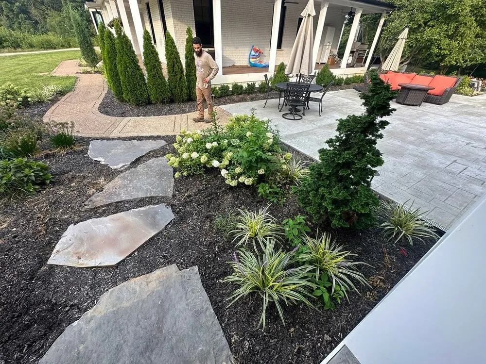 Affordable landscaping services experts serving Evansville, IN - Williams Lawncare & Landscaping
