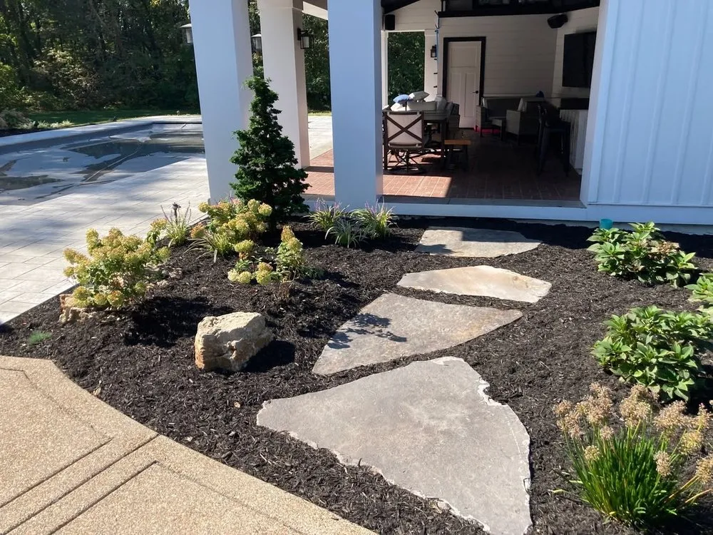 Expert landscaping services near you in Evansville, IN by Williams Lawncare & Landscaping