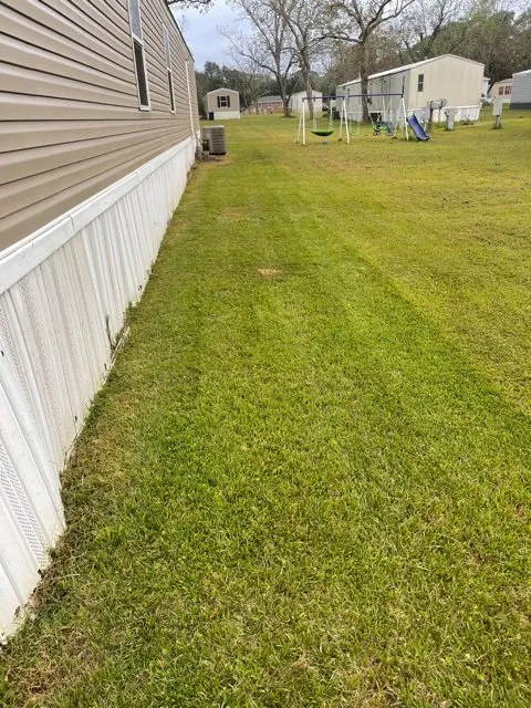 Custom residential landscaping in Moss Point, MS by Williams Lawncare