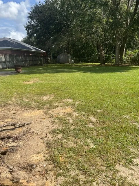 Local residential landscaping in Moss Point, MS by Williams Lawncare