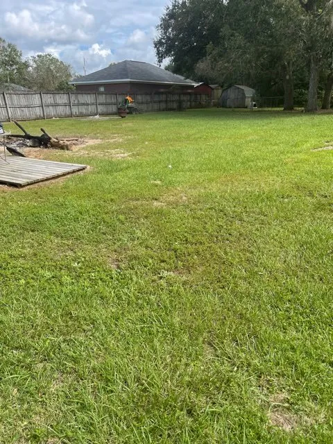 Professional garden landscaping in Moss Point, MS by Williams Lawncare