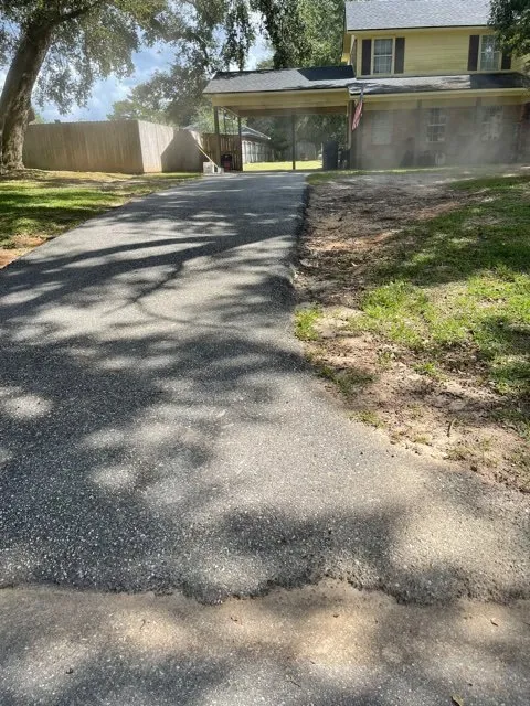 Reliable yard cleanup service for year-round maintenance in Moss Point, MS by Williams Lawncare