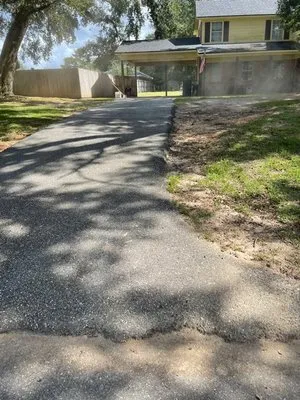 Williams Lawncare Logo