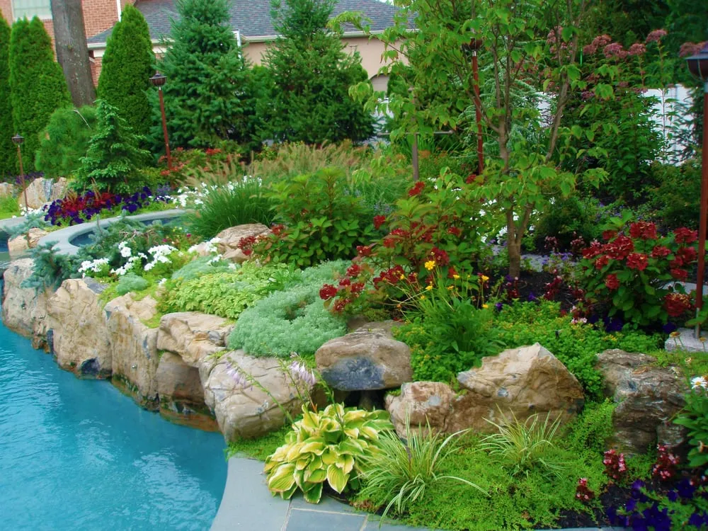 Professional landscaping services in Santa Clarita, CA by Williams Sprinkler and Landscape