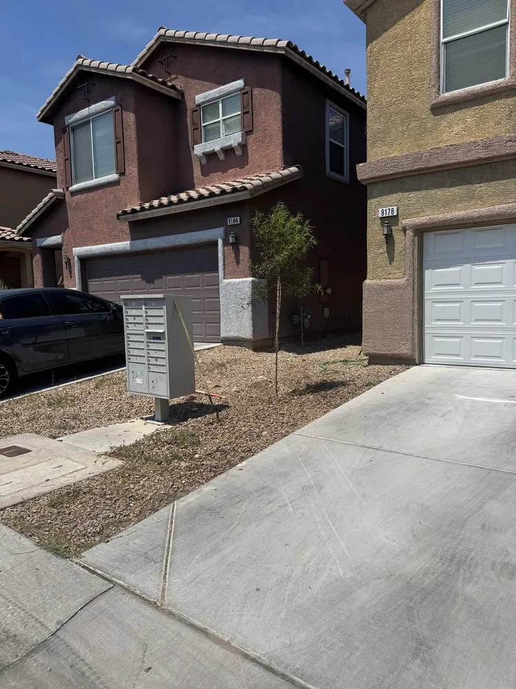 Top-rated lawn mowing service experts serving Henderson, NV - Williams Yard Maintenance & Solutions