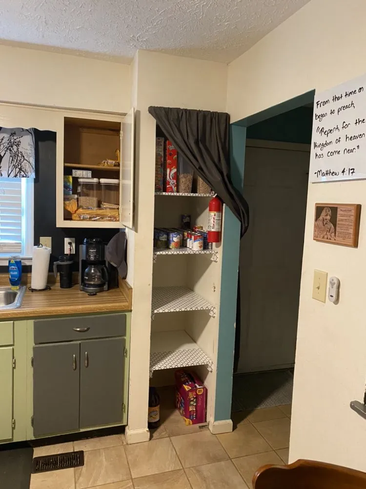 Top-rated lawn mowing service for year-round maintenance across Lexington, KY - Williamson Small Repair