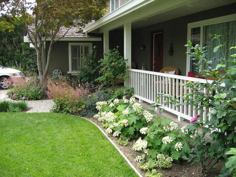 Custom landscape design in Roselle Park, NJ by Willie's Lawn Care Services