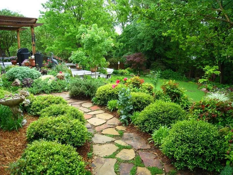 Professional landscaping services for residential properties in Roselle Park, NJ by Willie's Lawn Care Services