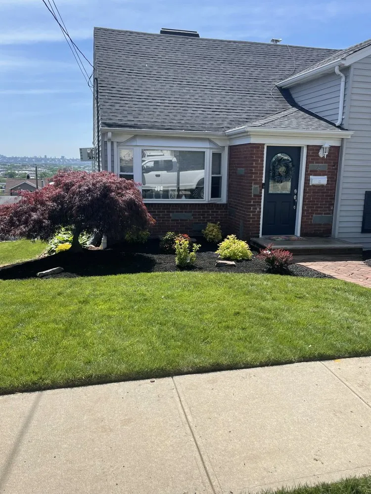 Professional residential landscaping in Wood-Ridge, NJ - Willie’s Lawn Care