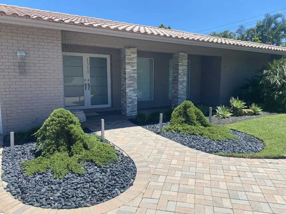 Custom garden landscaping experts serving Boynton Beach, FL - Willingham Landscape Designs