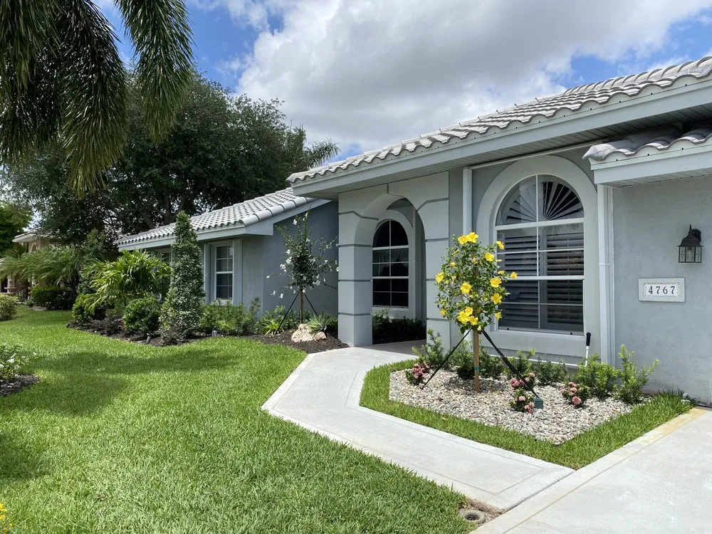 Local yard cleanup service in Boynton Beach, FL by Willingham Landscape Designs