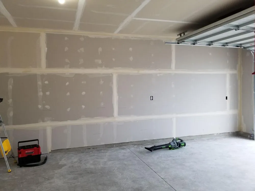 Professional outdoor landscaping experts serving Mooresville, IN - Willis Construction