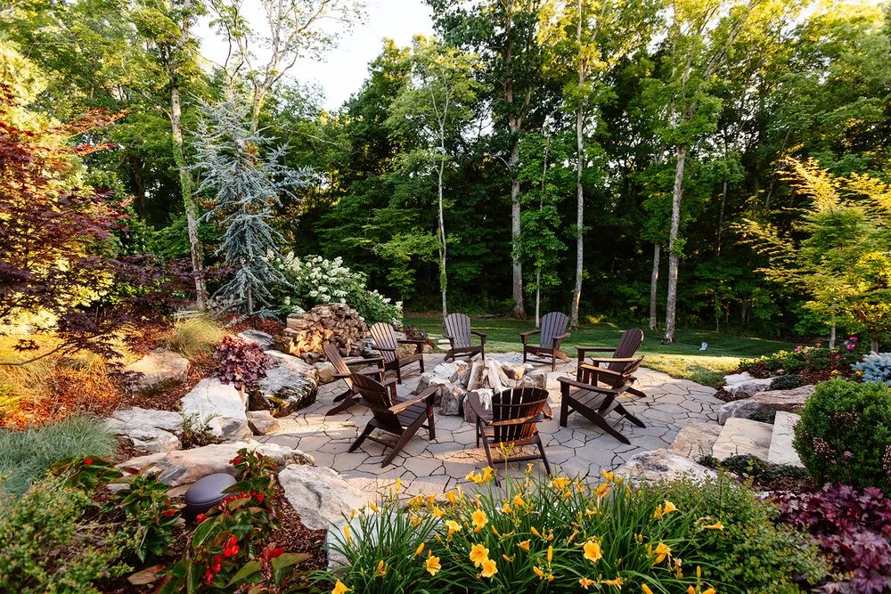 Professional lawn care service for beautiful yards in Brentwood, TN by Willow Branch Landscapes