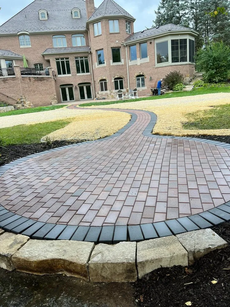 Reliable garden landscaping in Harvard, IL by Willow Creek Landscape