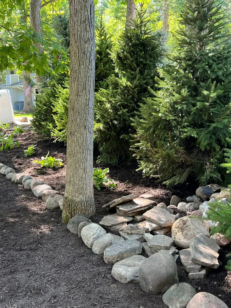 Affordable yard cleanup service for beautiful yards across Harvard, IL - Willow Creek Landscape