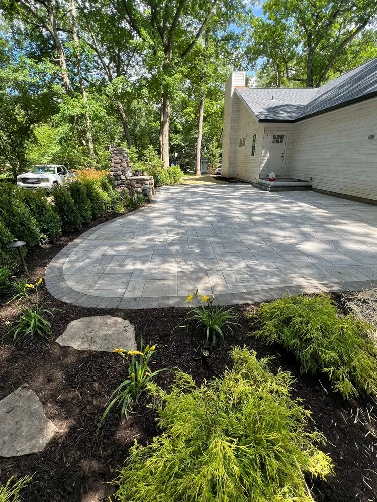 Top-rated yard cleanup service for residential properties in Harvard, IL by Willow Creek Landscape