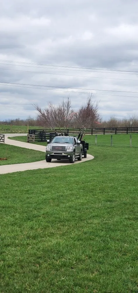 Reliable landscaping services for year-round maintenance across Simpsonville, KY - Willow Farms Lawn & Landscape