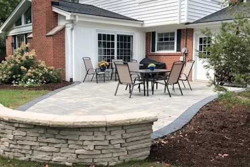 Trusted garden landscaping in Naperville, IL - Willow Glen Lawn & Landscape