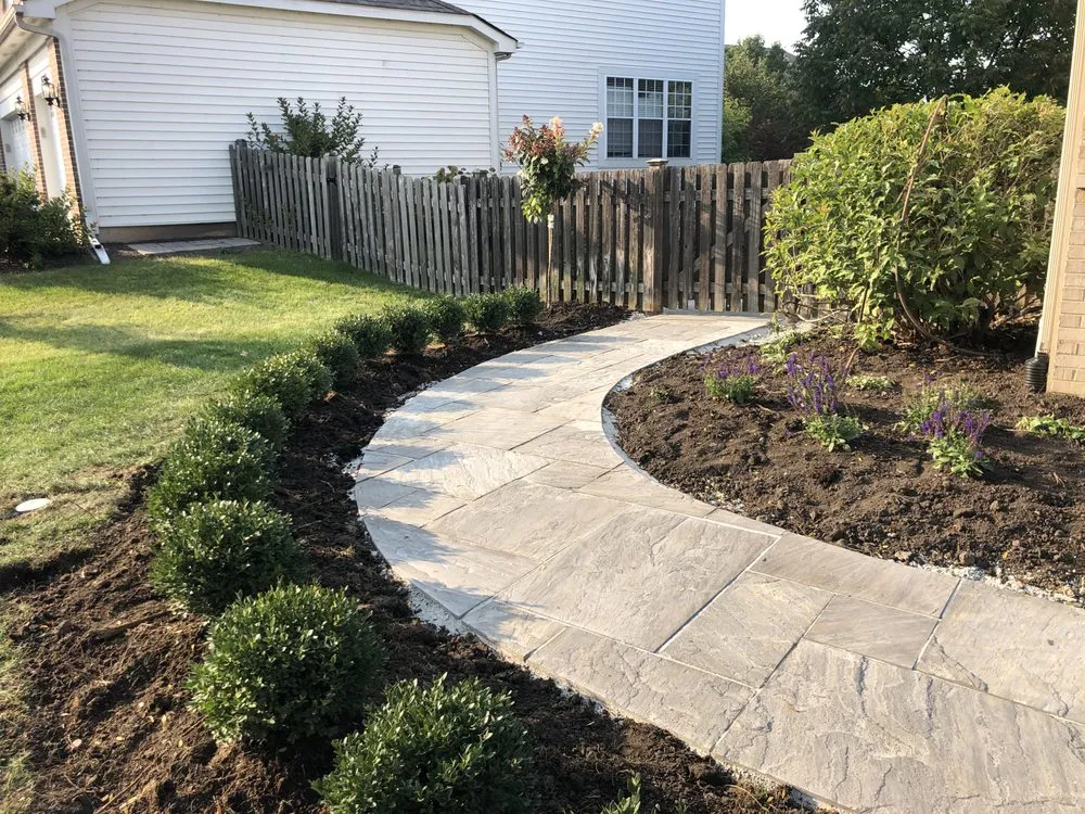 Local residential landscaping in Naperville, IL - Willow Glen Lawn & Landscape