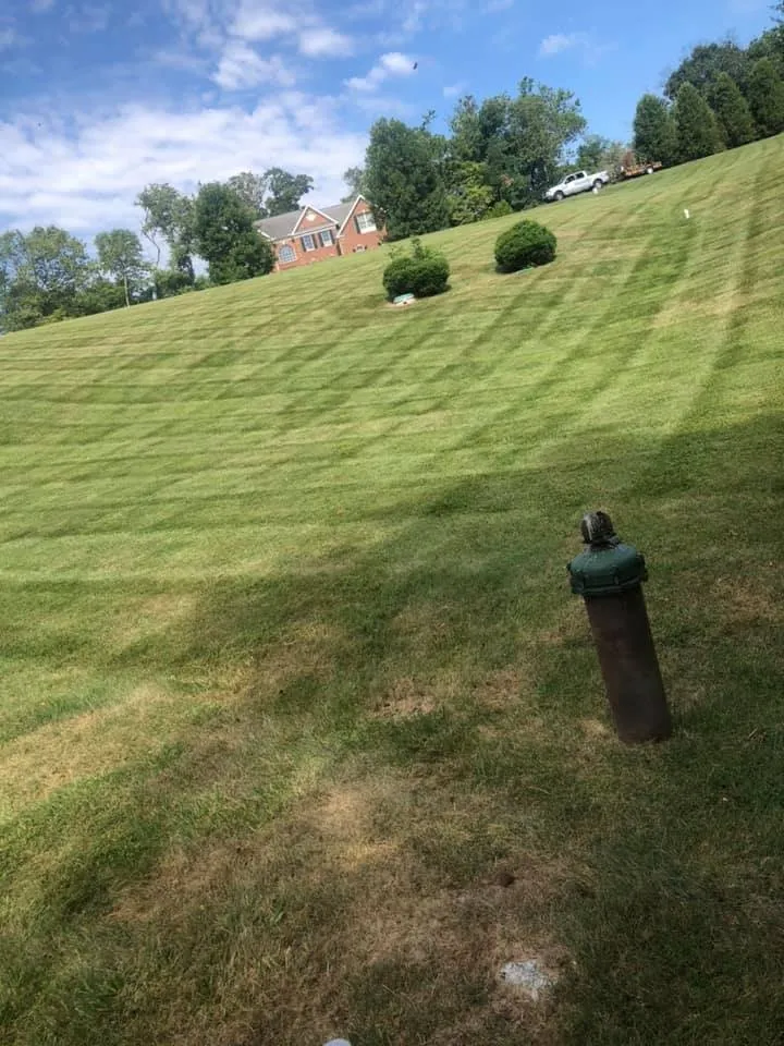 Affordable garden landscaping in Round Hill, VA by Willow Lake Lawn And Landscaping